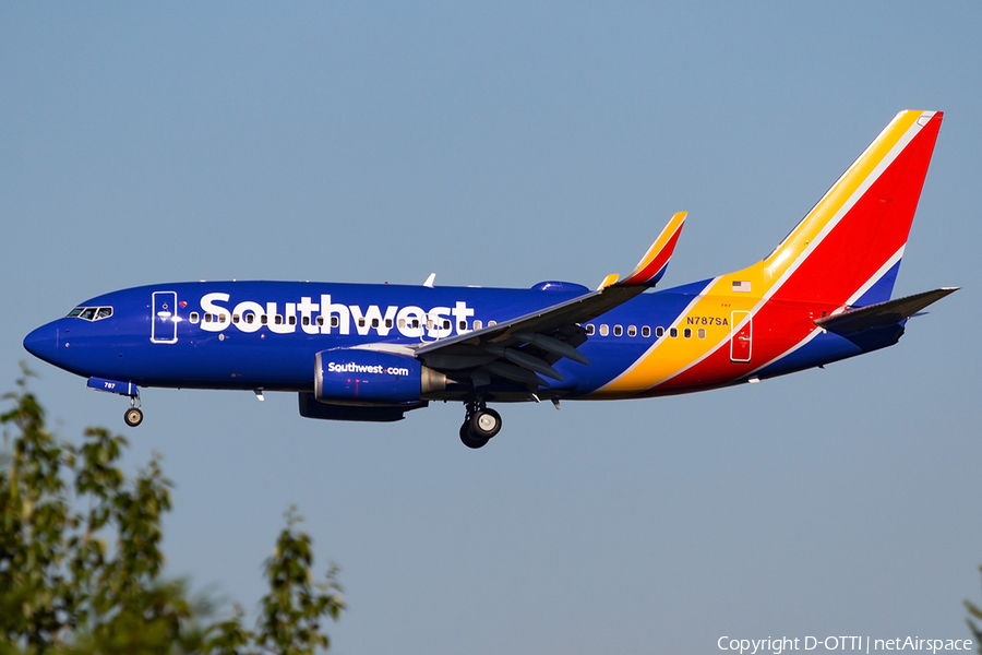 Southwest Airlines Boeing 737-7H4 (N787SA) | Photo 180981