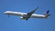 United Airlines Boeing 757-33N (N78866) at  San Francisco - International, United States