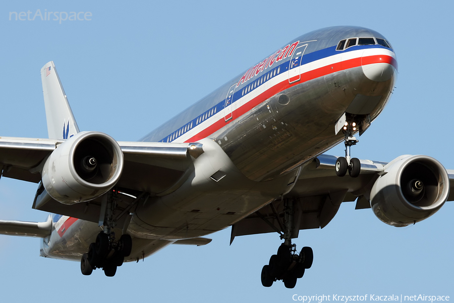 American Airlines Boeing 777-223(ER) (N788AN) | Photo 32871