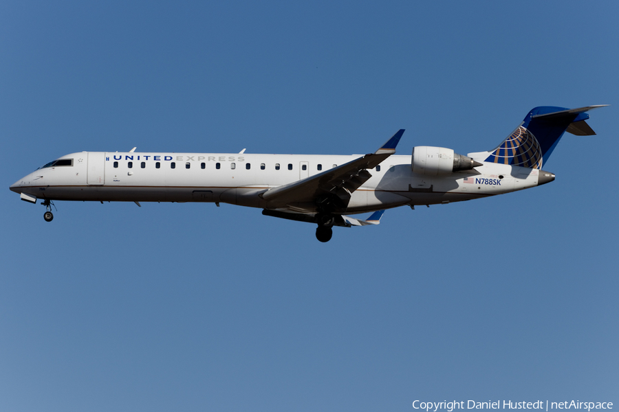 United Express (SkyWest Airlines) Bombardier CRJ-702ER (N788SK) | Photo 449944