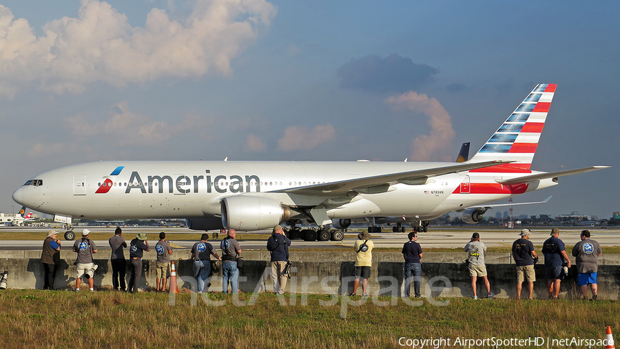 American Airlines Boeing 777-223(ER) (N789AN) | Photo 148280