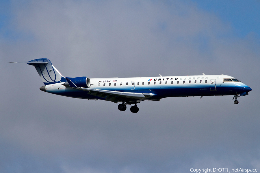 United Express (SkyWest Airlines) Bombardier CRJ-702ER (N789SK) | Photo 363662