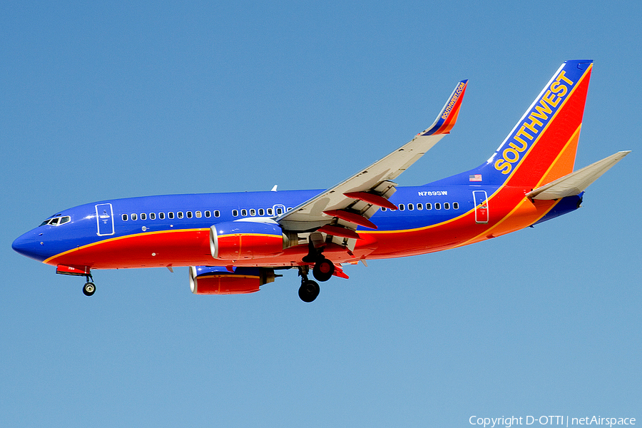 Southwest Airlines Boeing 737-7H4 (N789SW) | Photo 178549