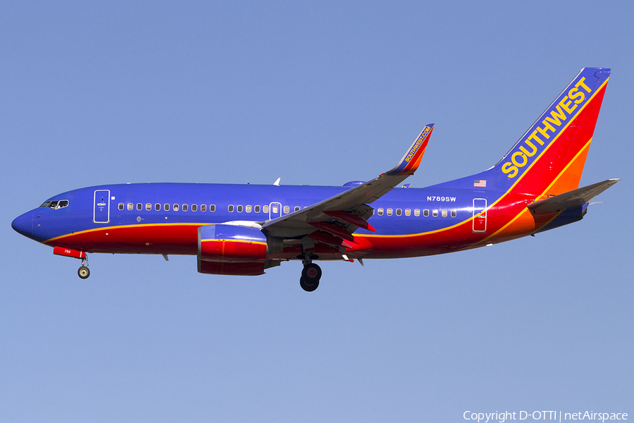 Southwest Airlines Boeing 737-7H4 (N789SW) | Photo 467581