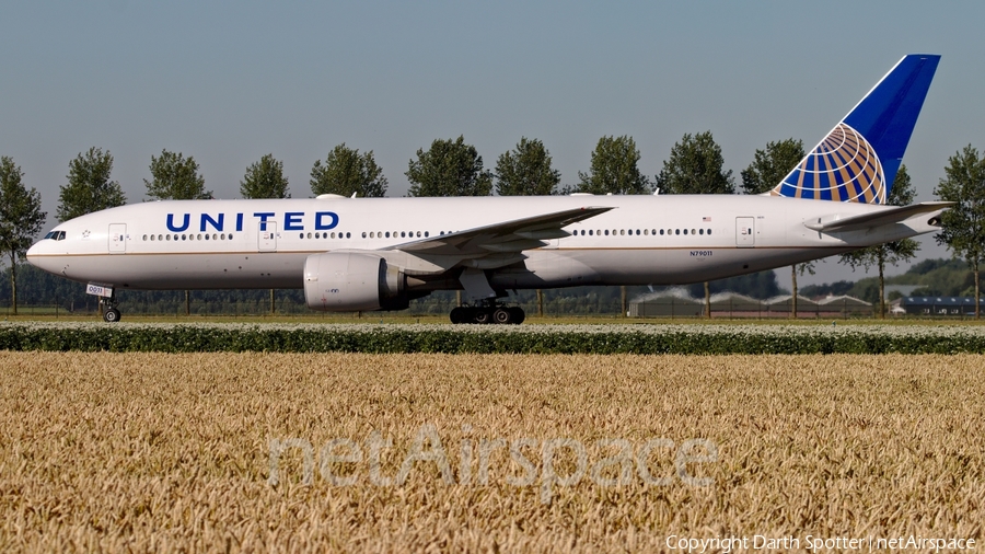 United Airlines Boeing 777-224(ER) (N79011) | Photo 236991
