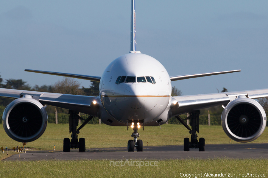 United Airlines Boeing 777-224(ER) (N79011) | Photo 162313