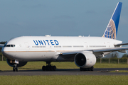 United Airlines Boeing 777-224(ER) (N79011) at  Dublin, Ireland