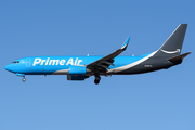Amazon Prime Air (Sun Country Airlines) Boeing 737-83N(BCF) (N7907A) at  Windsor Locks - Bradley International, United States
