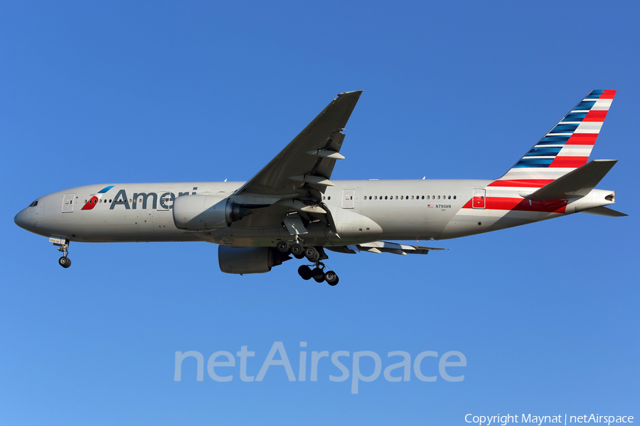 American Airlines Boeing 777-223(ER) (N790AN) | Photo 158031
