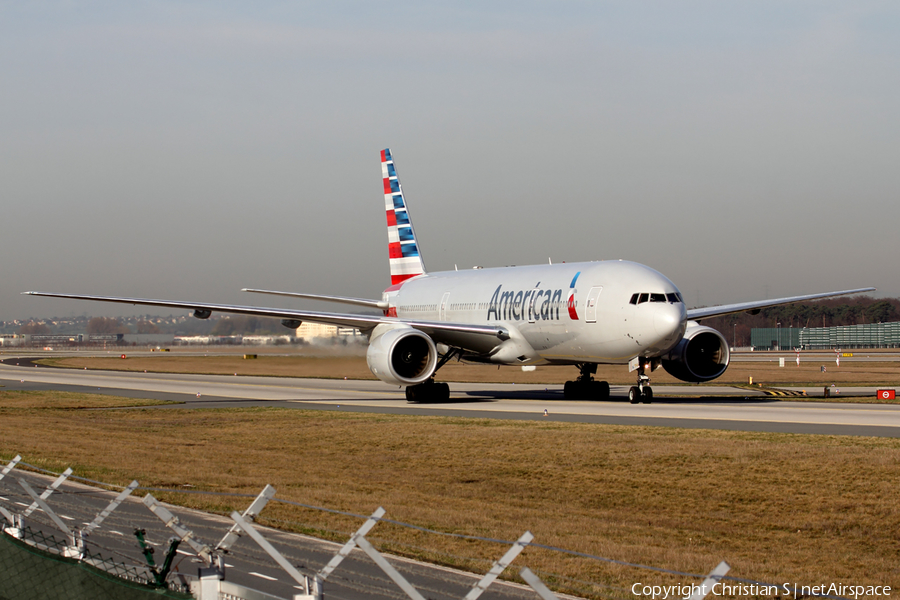 American Airlines Boeing 777-223(ER) (N790AN) | Photo 154172