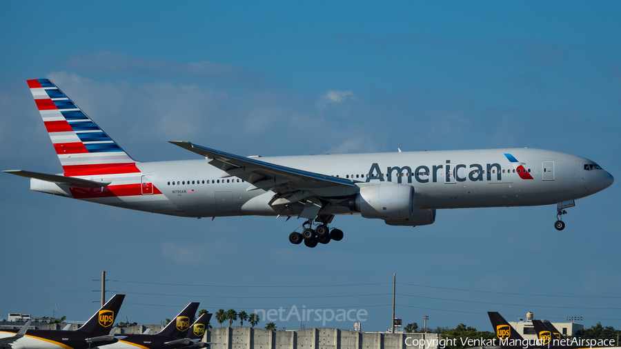 American Airlines Boeing 777-223(ER) (N790AN) | Photo 154031