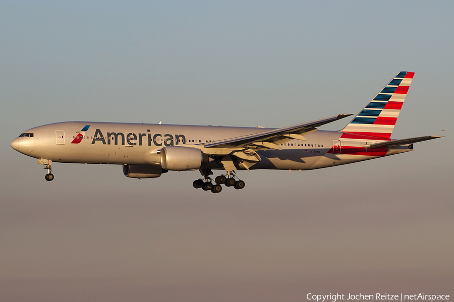American Airlines Boeing 777-223(ER) (N790AN) | Photo 43074