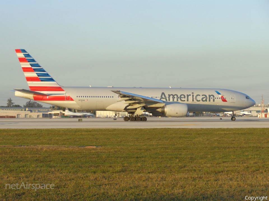 American Airlines Boeing 777-223(ER) (N790AN) | Photo 76203