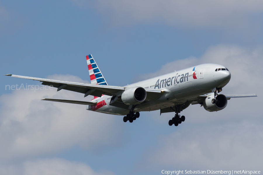 American Airlines Boeing 777-223(ER) (N792AN) | Photo 164928