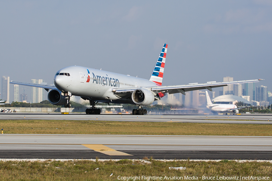 American Airlines Boeing 777-223(ER) (N792AN) | Photo 150668