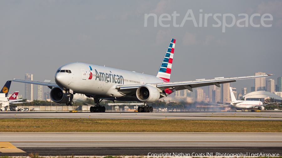 American Airlines Boeing 777-223(ER) (N792AN) | Photo 179461