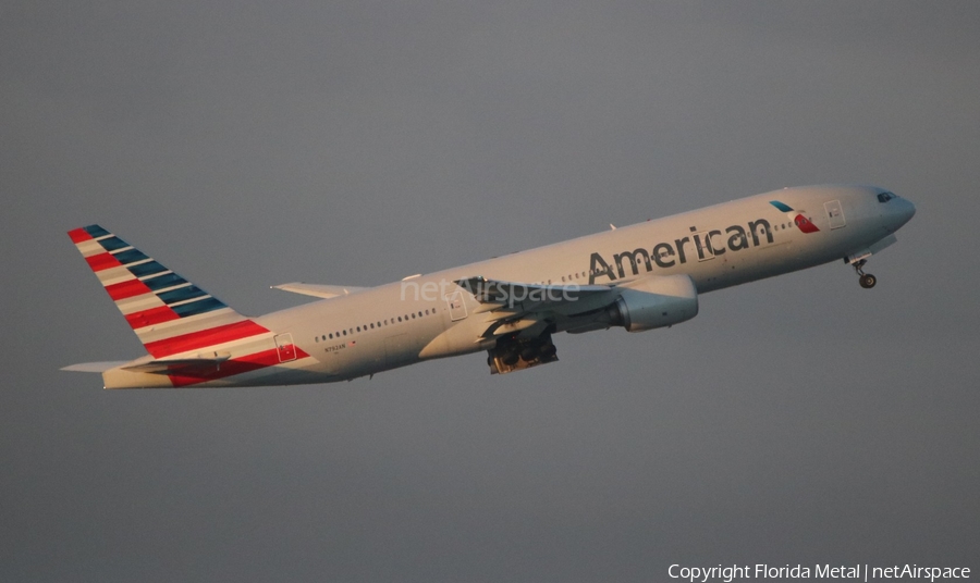 American Airlines Boeing 777-223(ER) (N792AN) | Photo 314083