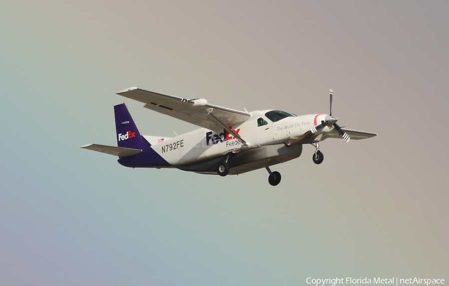 FedEx Feeder (Mountain Air Cargo) Cessna 208B Super Cargomaster (N792FE) | Photo 314086