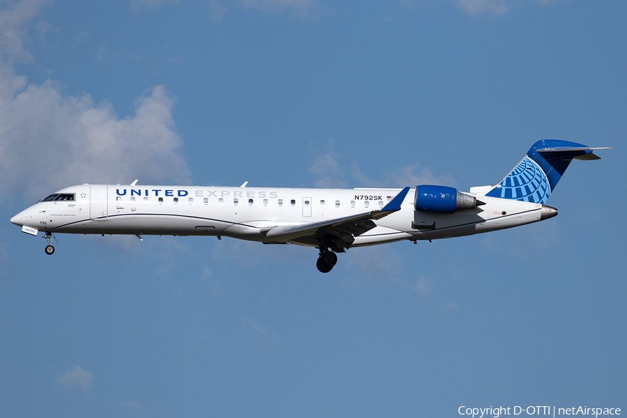 United Express (SkyWest Airlines) Bombardier CRJ-702ER (N792SK) | Photo 525340