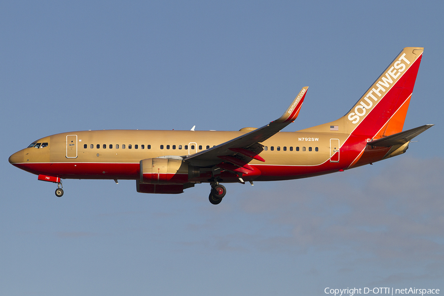 Southwest Airlines Boeing 737-7H4 (N792SW) | Photo 469500