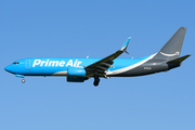 Amazon Prime Air (Sun Country Airlines) Boeing 737-86N(BCF) (N7933A) at  Windsor Locks - Bradley International, United States