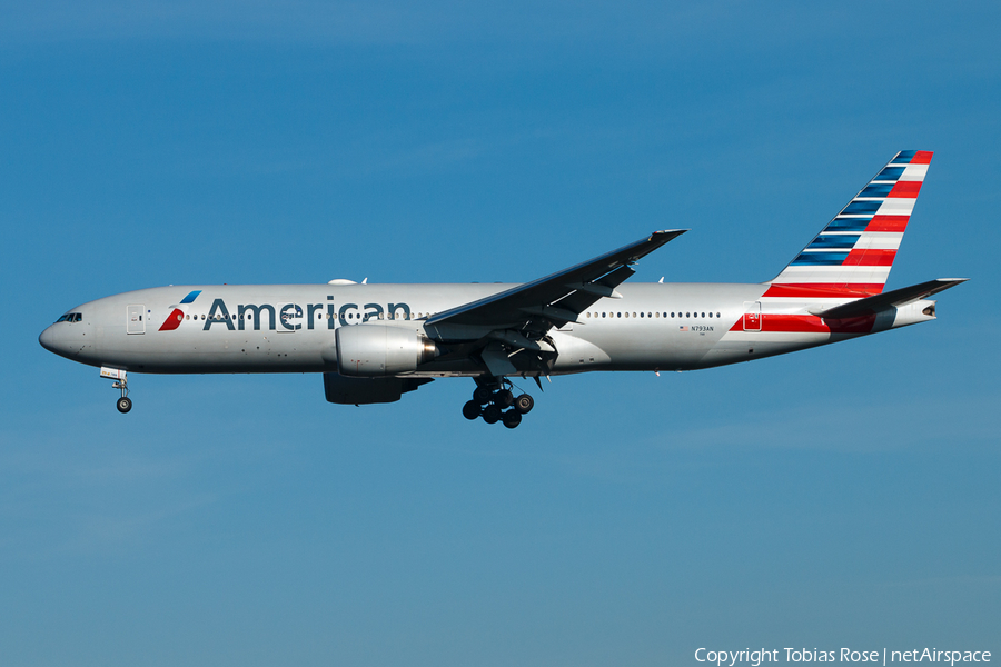 American Airlines Boeing 777-223(ER) (N793AN) | Photo 300944