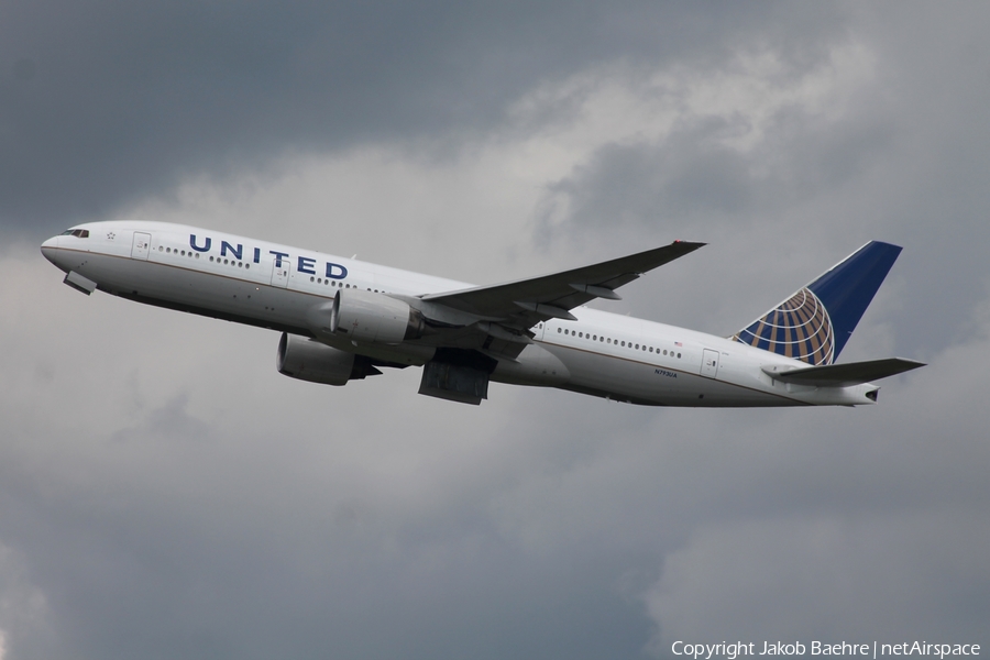 United Airlines Boeing 777-222(ER) (N793UA) | Photo 145019