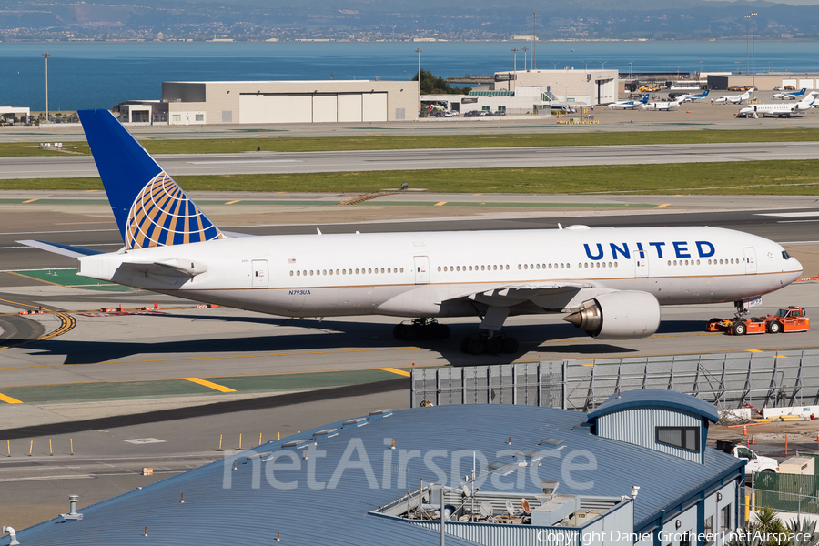United Airlines Boeing 777-222(ER) (N793UA) | Photo 255361