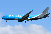 Amazon Prime Air (Sun Country Airlines) Boeing 737-86N(BCF) (N7949A) at  Windsor Locks - Bradley International, United States