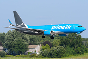 Amazon Prime Air (Sun Country Airlines) Boeing 737-86N(BCF) (N7949A) at  Windsor Locks - Bradley International, United States