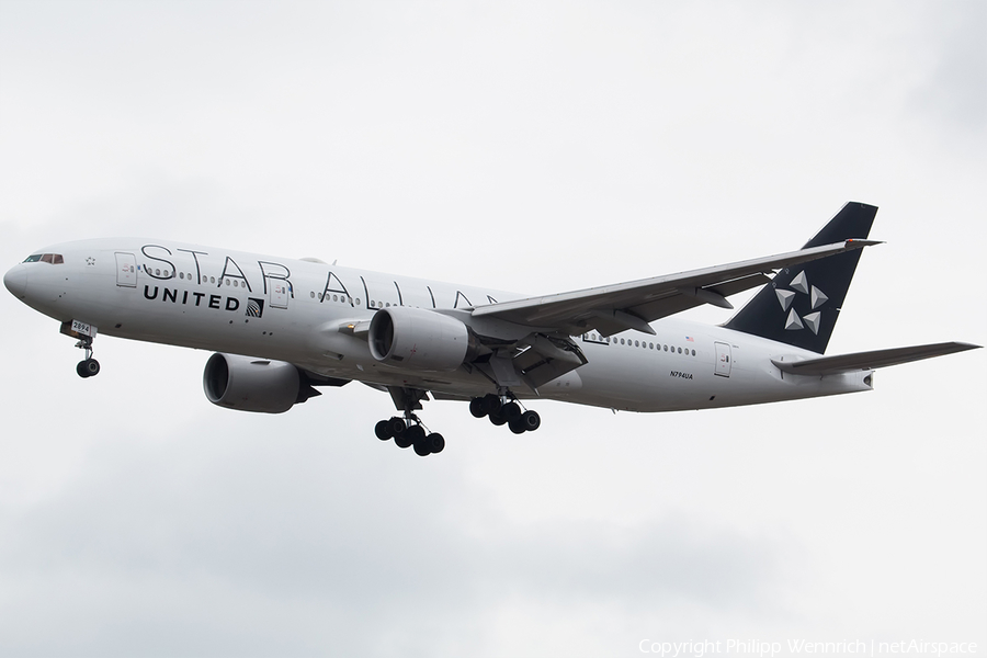 United Airlines Boeing 777-222(ER) (N794UA) | Photo 194051