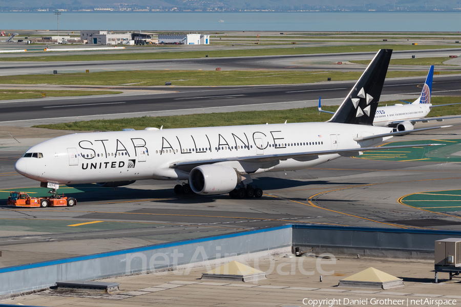 United Airlines Boeing 777-222(ER) (N794UA) | Photo 255375