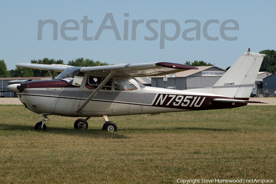 (Private) Cessna 172F Skyhawk (N7951U) | Photo 135304