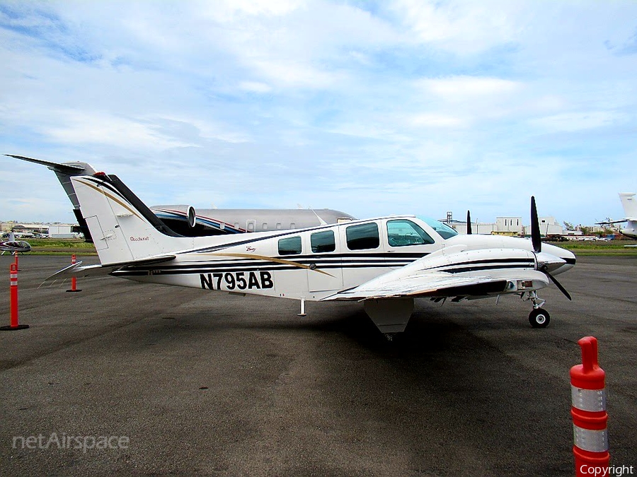 (Private) Beech 58 Baron (N795AB) | Photo 205256