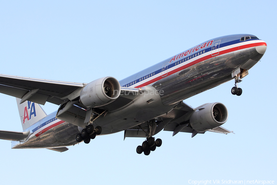 American Airlines Boeing 777-223(ER) (N795AN) | Photo 9409