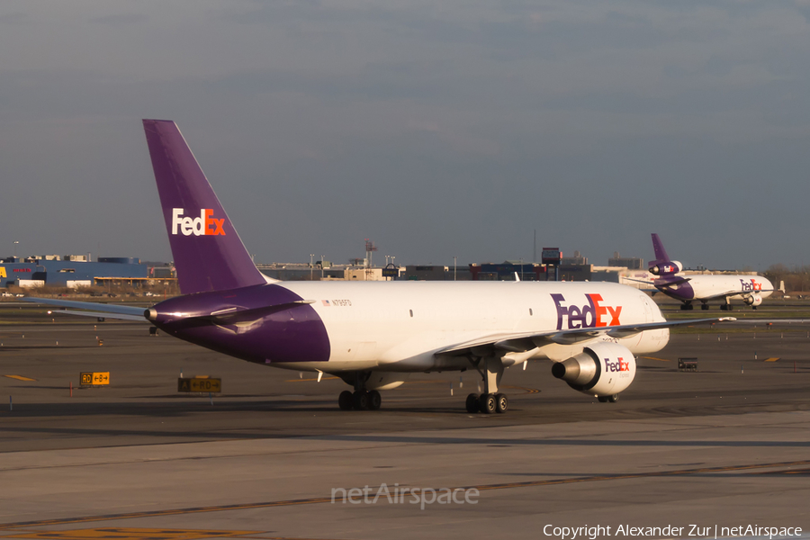 FedEx Boeing 757-222(SF) (N795FD) | Photo 158710