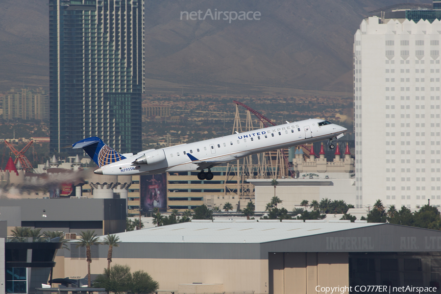 United Express (SkyWest Airlines) Bombardier CRJ-702ER (N795SK) | Photo 96484