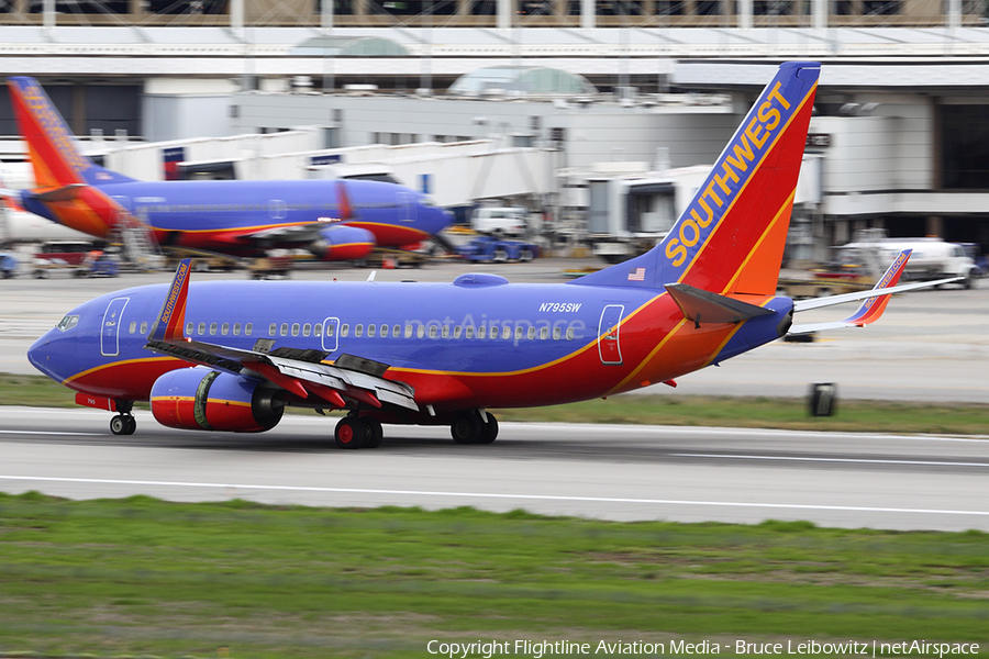 Southwest Airlines Boeing 737-7H4 (N795SW) | Photo 85611