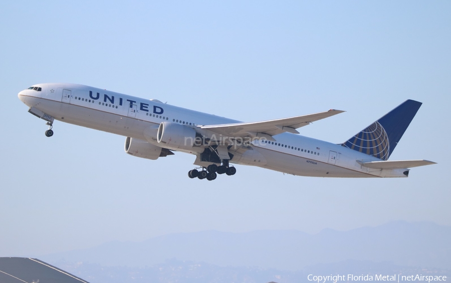 United Airlines Boeing 777-222(ER) (N795UA) | Photo 314123
