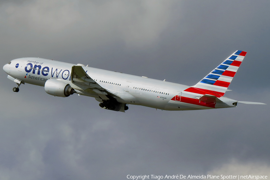 American Airlines Boeing 777-223(ER) (N796AN) | Photo 341377