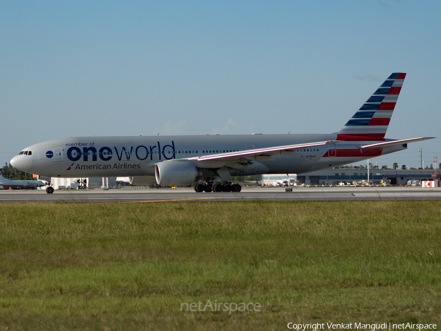 American Airlines Boeing 777-223(ER) (N796AN) | Photo 132666