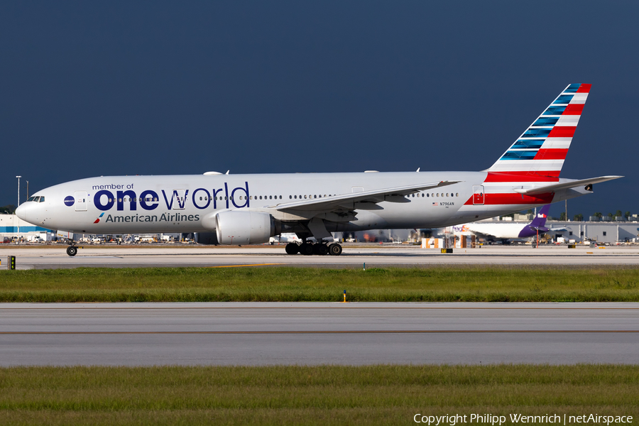 American Airlines Boeing 777-223(ER) (N796AN) | Photo 591857