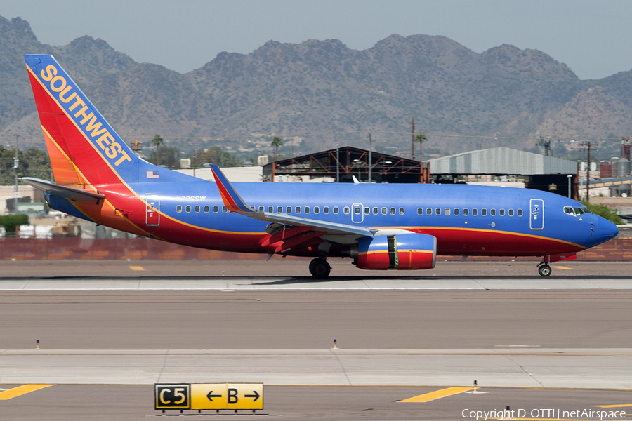 Southwest Airlines Boeing 737-7H4 (N796SW) | Photo 187817