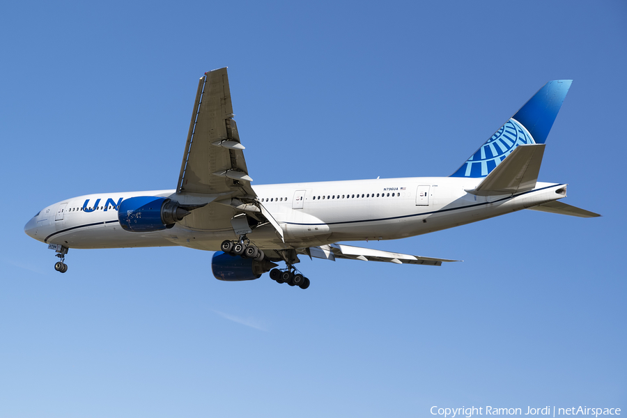 United Airlines Boeing 777-222(ER) (N796UA) | Photo 623200