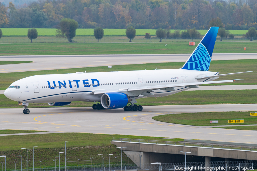 United Airlines Boeing 777-222(ER) (N796UA) | Photo 651607