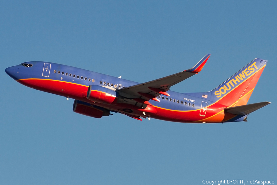 Southwest Airlines Boeing 737-7H4 (N797MX) | Photo 179843