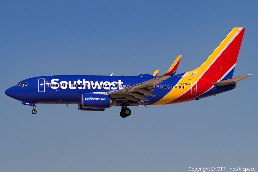 Southwest Airlines Boeing 737-7H4 (N797MX) | Photo 202796