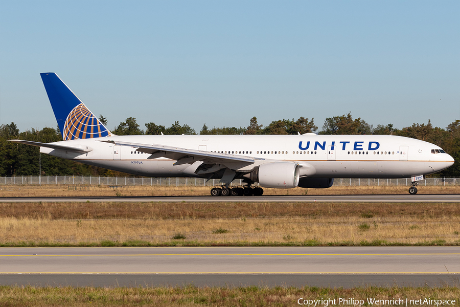 United Airlines Boeing 777-222(ER) (N797UA) | Photo 350953