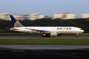 United Airlines Boeing 777-222(ER) (N797UA) at  Singapore - Changi, Singapore
