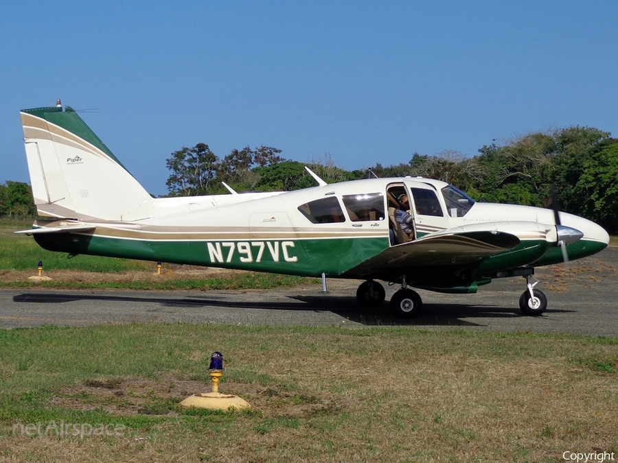 (Private) Piper PA-23-250 Aztec C (N797VC) | Photo 99122